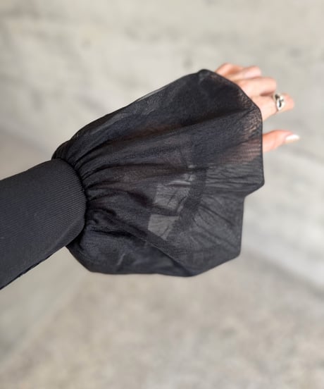 チュールフレアスリーブ プルオーバー（BLACK）