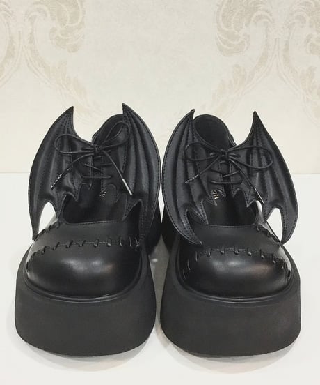 ATELIER-PIERROT／ “Nocturnal Grave” Batwing Mended Shoes (ブラック）S～XLの4サイズ
