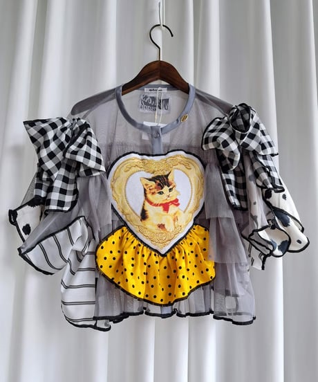 mother's made/マザーズメイド 604302 黄色猫フリルトップス（グレー）＊