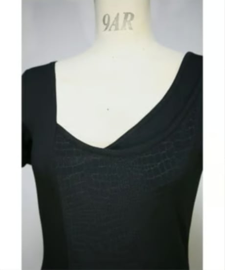 PRESENCE！/プレゼンス　261A134C　アシメトリー半袖Tシャツ