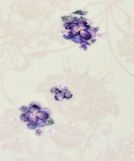 Enchantlic Enchantilly／すみれのお茶会オーバーニーソックス（生成）