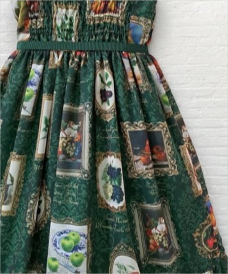 Perla nell' ostrica/ペルラネルオストリカ　Fruit Still Life Art Museum Jumper Skirt（Green）