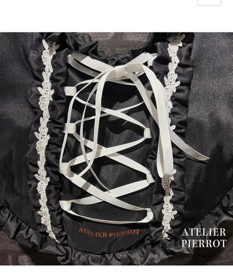 ATELIER-PIERROT／Lace up Ribbon Heart Bag （ブラック×ホワイト）