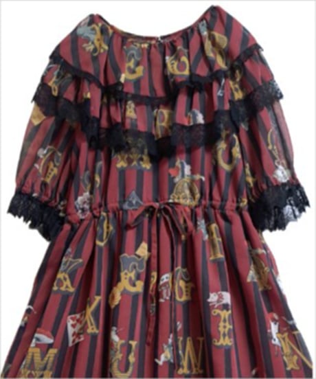 Perla nell' ostrica　125046-1　Alice in Wonder Glyph one-piece（Red）