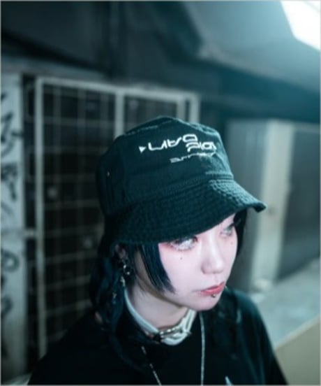 D/3/ディースリー　C2×D/3 ユートピア　バケツキャップ(M/Lサイズ)