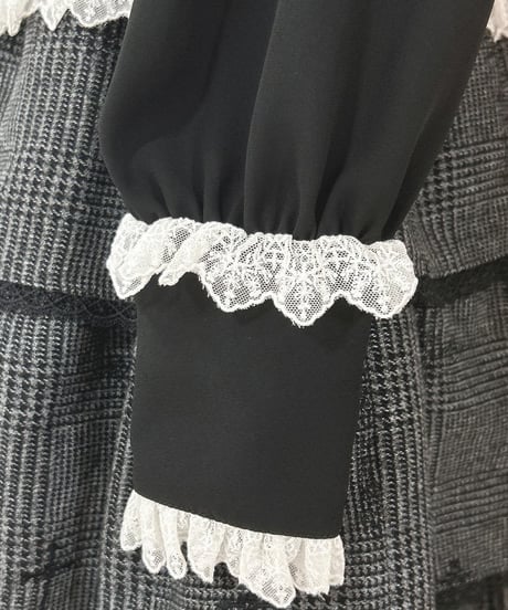 Vallee lys/ヴァレリス／Dreams Ladder Lace Long Sleeved Blouse （ブラック×ホワイト）