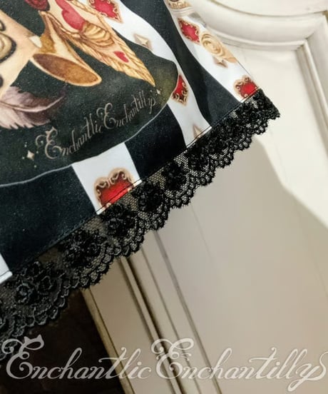 Enchantlic Enchantilly／不思議の国のQueenCat JSK（黒白ストライプ）