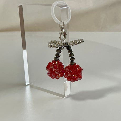 ハンドメイドアクセサリー | STORES