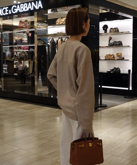 【1】Silent Line Tops（beige)