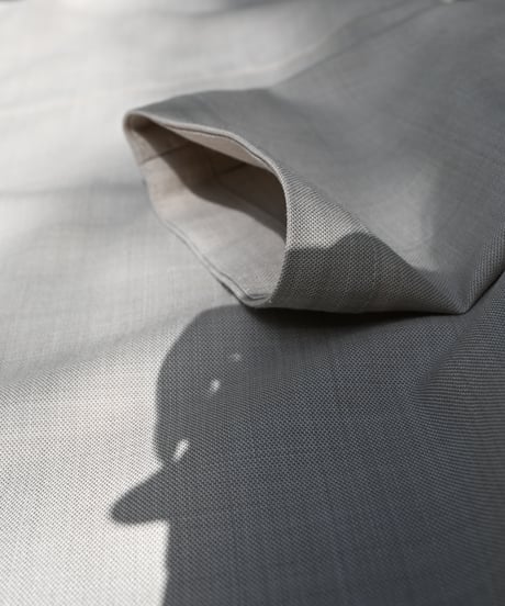 【1】Silent Line Tops（beige)