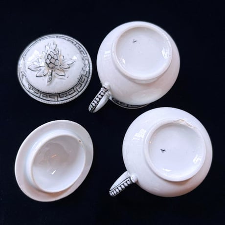 ブラック＆ホワイト蓋つきカップ
