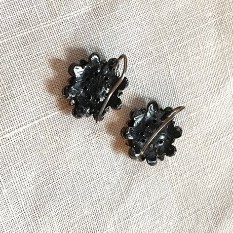 ヴォクソールガラス赤いピアス