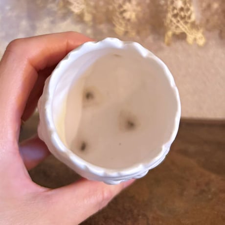 天使白磁足付陶器