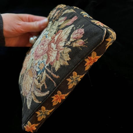 花束ブーケのプチポワンバッグ