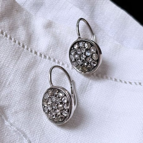 ローズカットダイヤモンドパヴェピアス