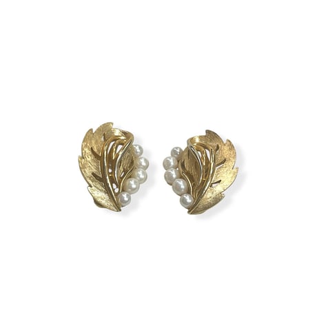 trifari | STORES