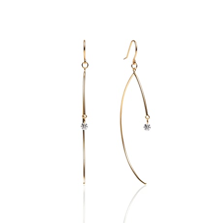 K18YG リーニュ ダイヤモンド フックピアス / Ligne Diamond Hook Earrings