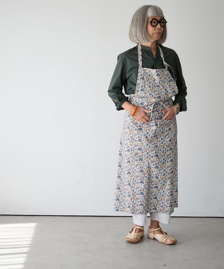 SQUARE APRON / LIBERTY Annabella (red）