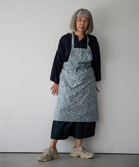 SQUARE APRON (Short) / LIBERTY Chive (blue)