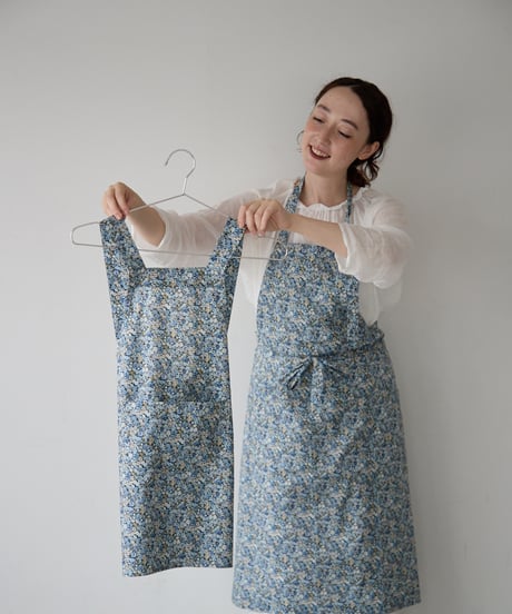 KIDS APRON L / LIBERTY Chive (blue)