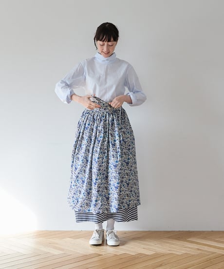 GATHERED APRON A/ LIBERTY Rachel (Blue)