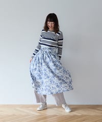 GATHERED APRON A / LIBERTY Delft Moragoon (blue)