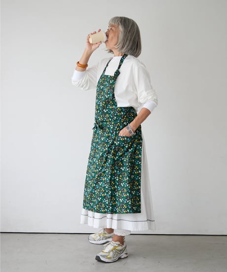 SQUARE APRON (Short) / LIBERTY Maria (black)