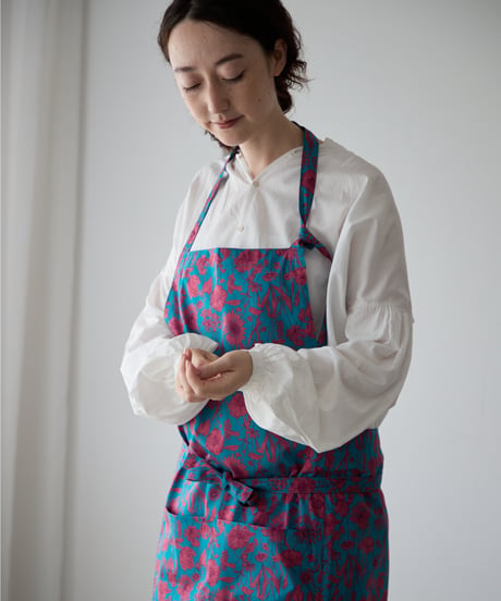 SQUARE APRON / LIBERTY Mono Muse (turquoise)