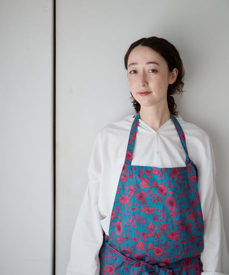 SQUARE APRON / LIBERTY Mono Muse (turquoise)