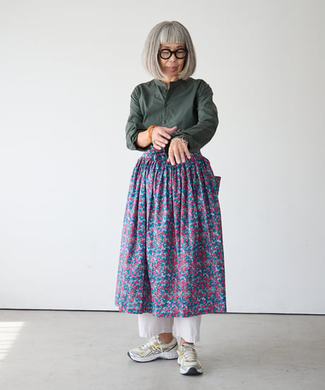 GATHERED APRON A / LIBERTY Wiltshire (blue)