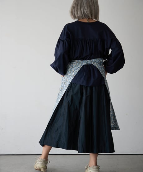 SQUARE APRON (Short) / LIBERTY Chive (blue)