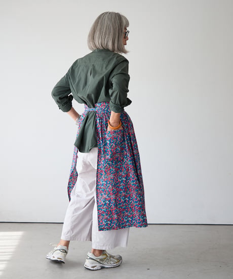 GATHERED APRON A / LIBERTY Wiltshire (blue)