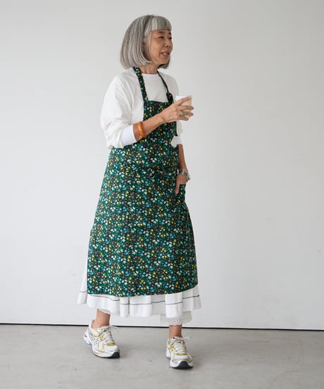 SQUARE APRON (Short) / LIBERTY Maria (black)