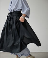 GATHERED APRON A / LIBERTY Solid (black)