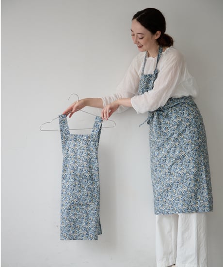 KIDS APRON L / LIBERTY Chive (blue)
