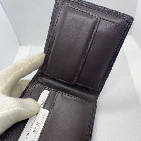 クロコダイル型押し 二つ折り財布 クロコ型押し メンズ 二つ折り財布 ブラック　ブラウン