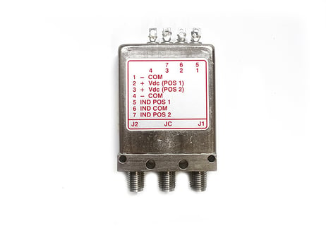 高周波同軸リレー Dow-Key Microwave 18GHz DC28V 401-430832 【中古】