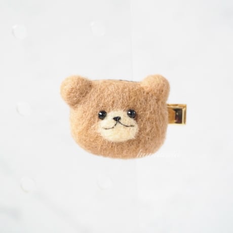 左右OK！羊毛フェルトヘアクリップ　くまの３兄弟（薄茶の子）No.2
