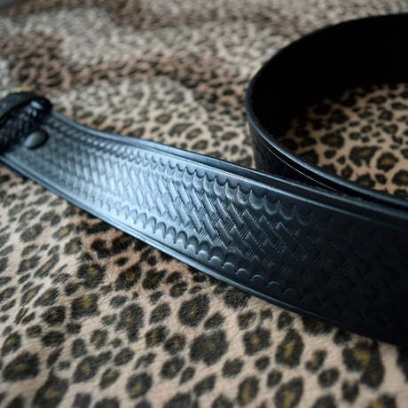 GOOD! AKER BASKET WEAVE GARRISON BELT 38