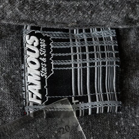 FAMOUS STARS AND STRAPS T-SHIRTS L
