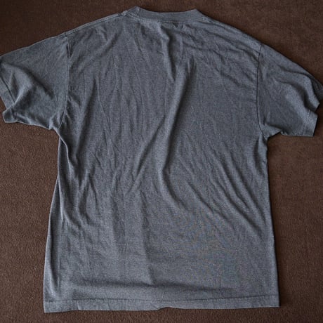FAMOUS STARS AND STRAPS T-SHIRTS L