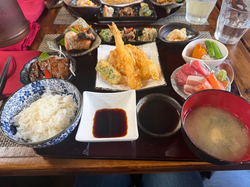 Akari Japanese Bistro