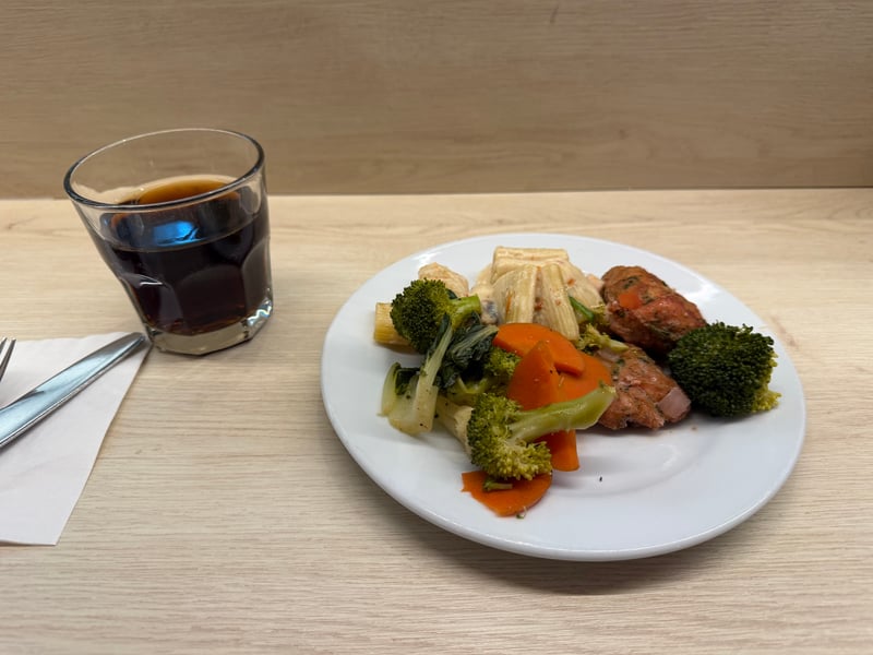 Plaza Premium Lounge (US Departures)
