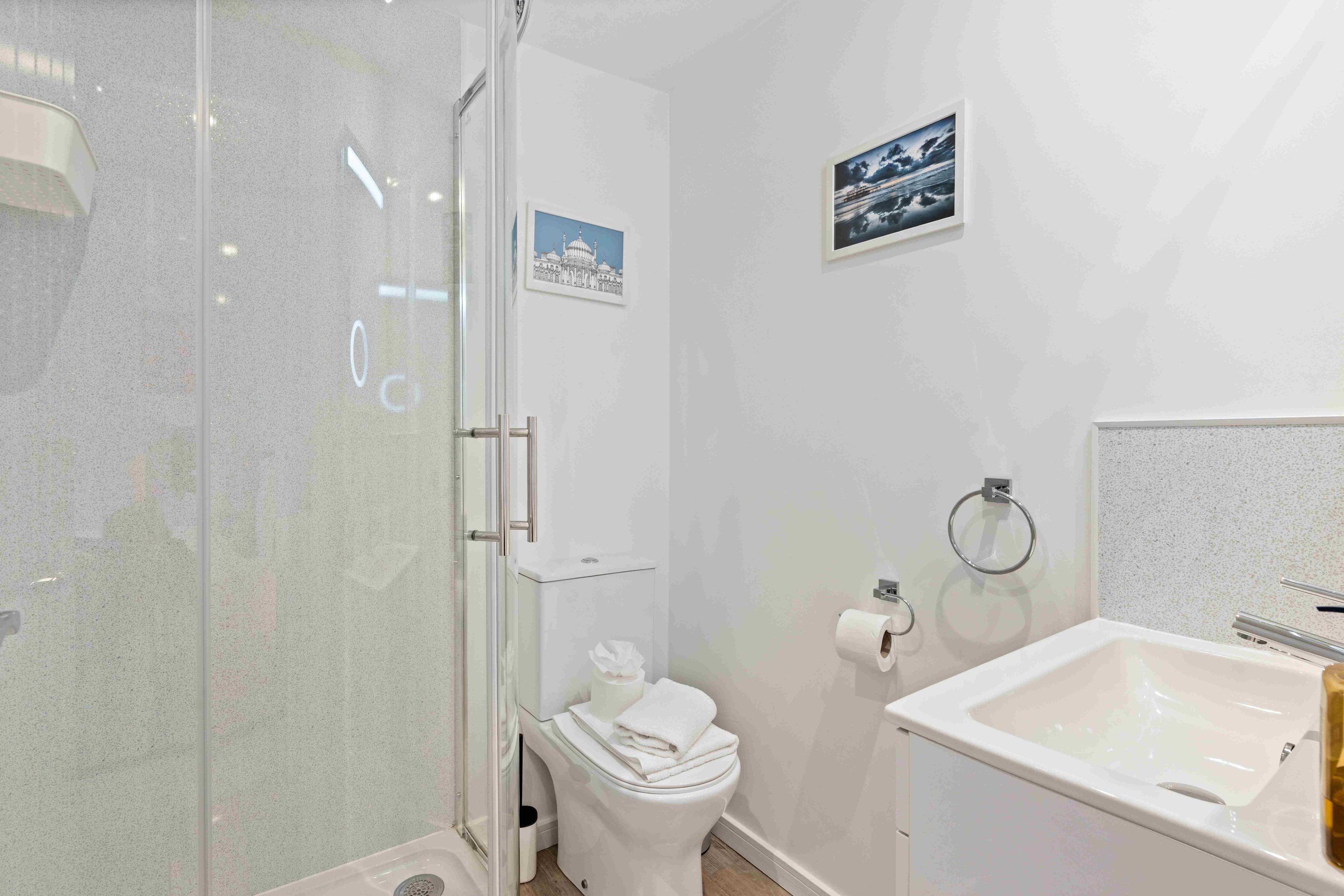The Patch with free parking | By My Getaways in Mayfield Crescent Patcham, Brighton BN1 8HR - Property image 6 - VivreStays
