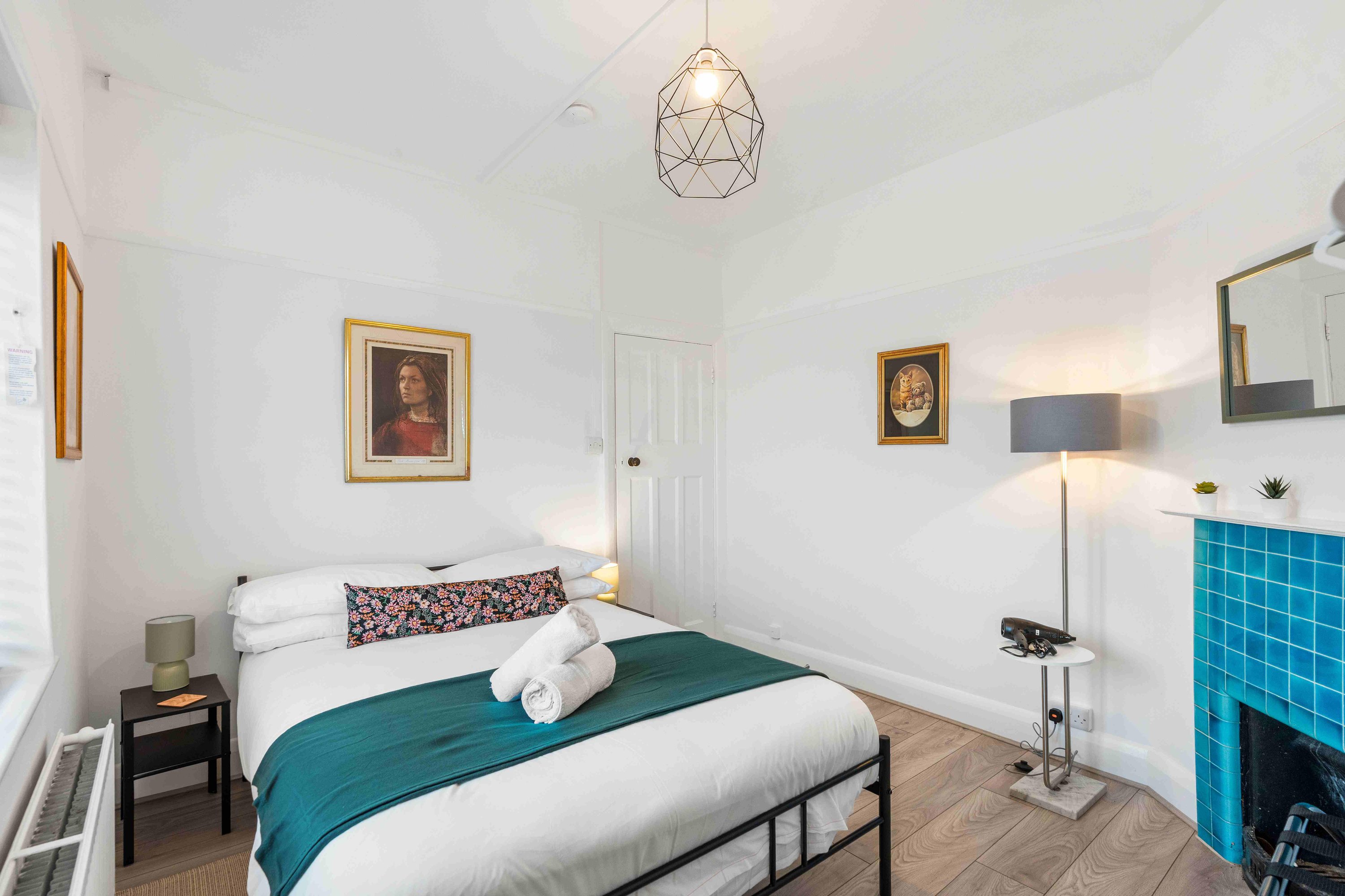 Ferry Fab Pad | By My Getaways in 15A Ferry Road, Shoreham Bn43 5RA - Property image 19 - VivreStays