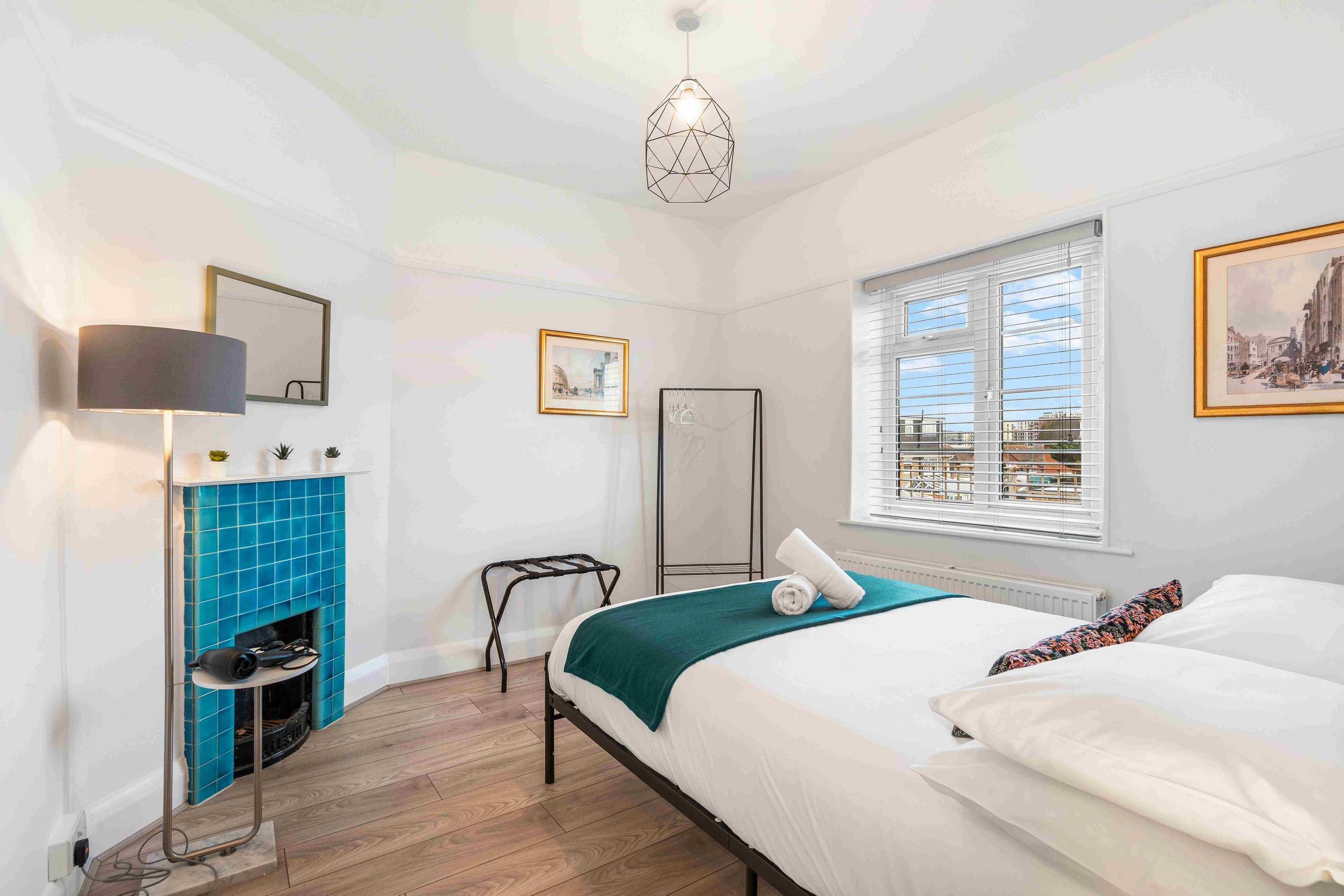 Ferry Fab Pad | By My Getaways in 15A Ferry Road, Shoreham Bn43 5RA - Property image 20 - VivreStays