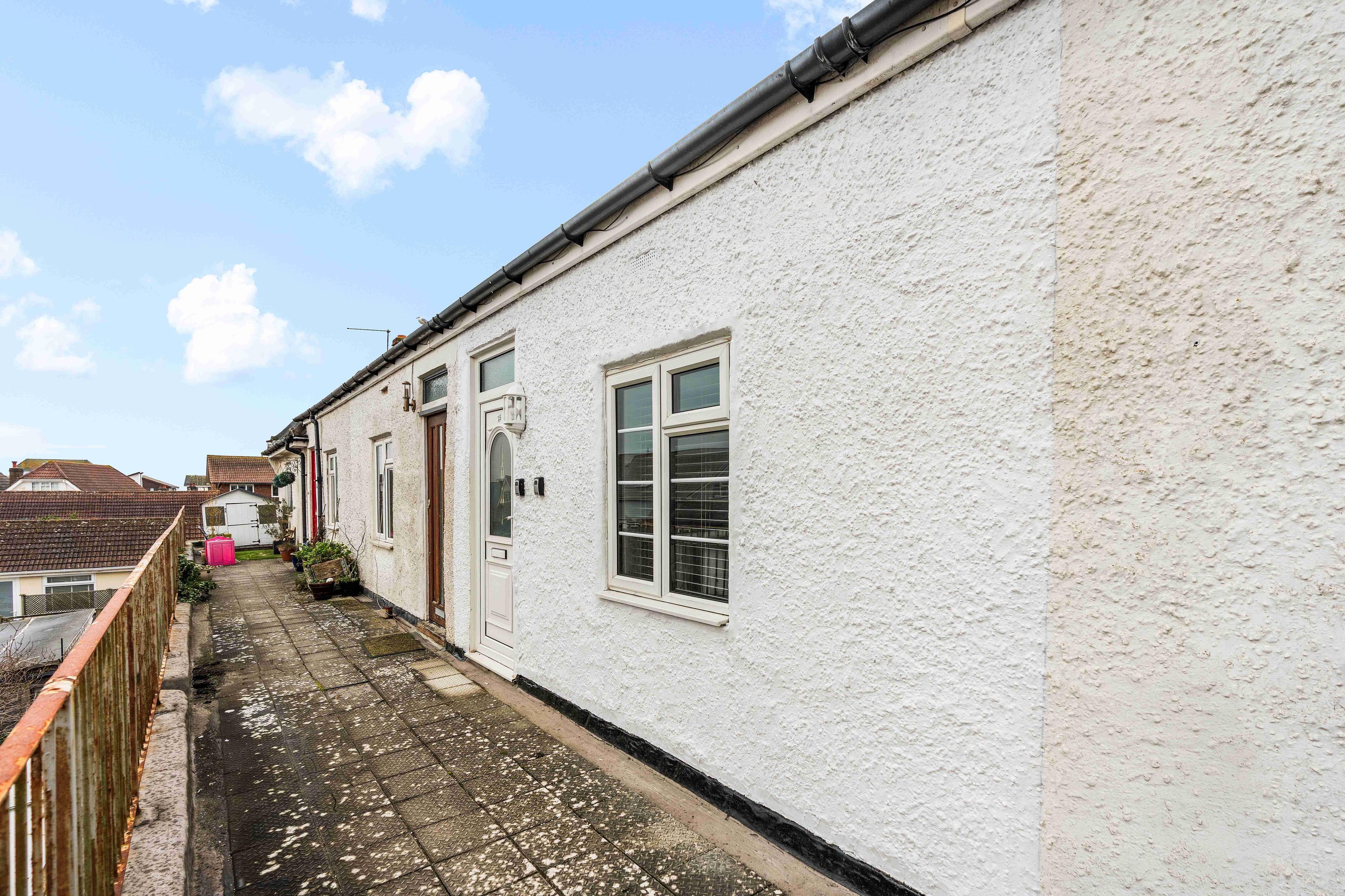 Ferry Fab Pad | By My Getaways in 15A Ferry Road, Shoreham Bn43 5RA - Property image 30 - VivreStays