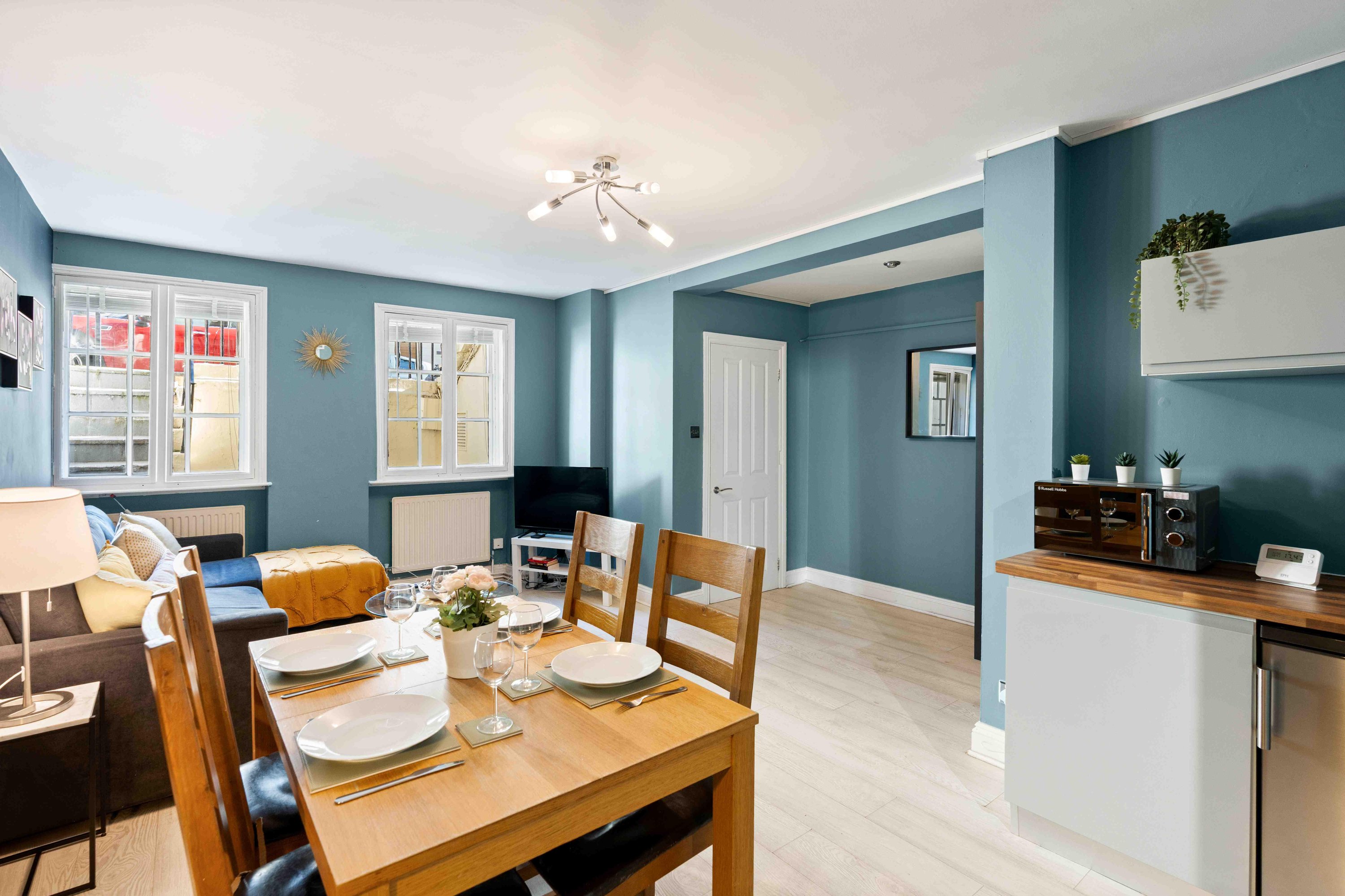 Beach Reach | By My Getaways in 22 Oriental Place, Brighton BN1 2LL - Property image 11 - VivreStays