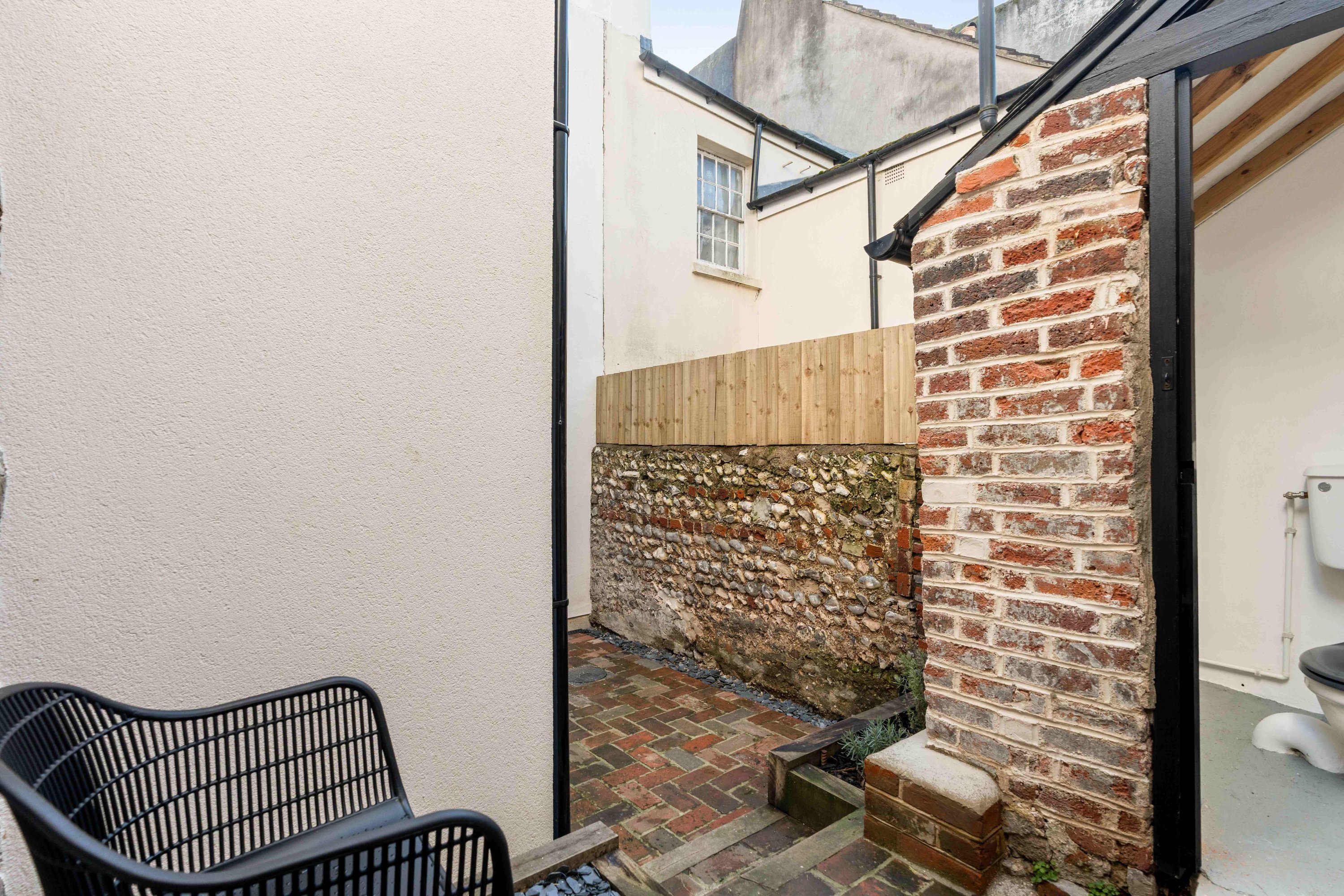 Railway Rest | By My Getaways in 7 Terminus Road, Brighton, BN1 3PD BN1 3PD - Property image 20 - VivreStays