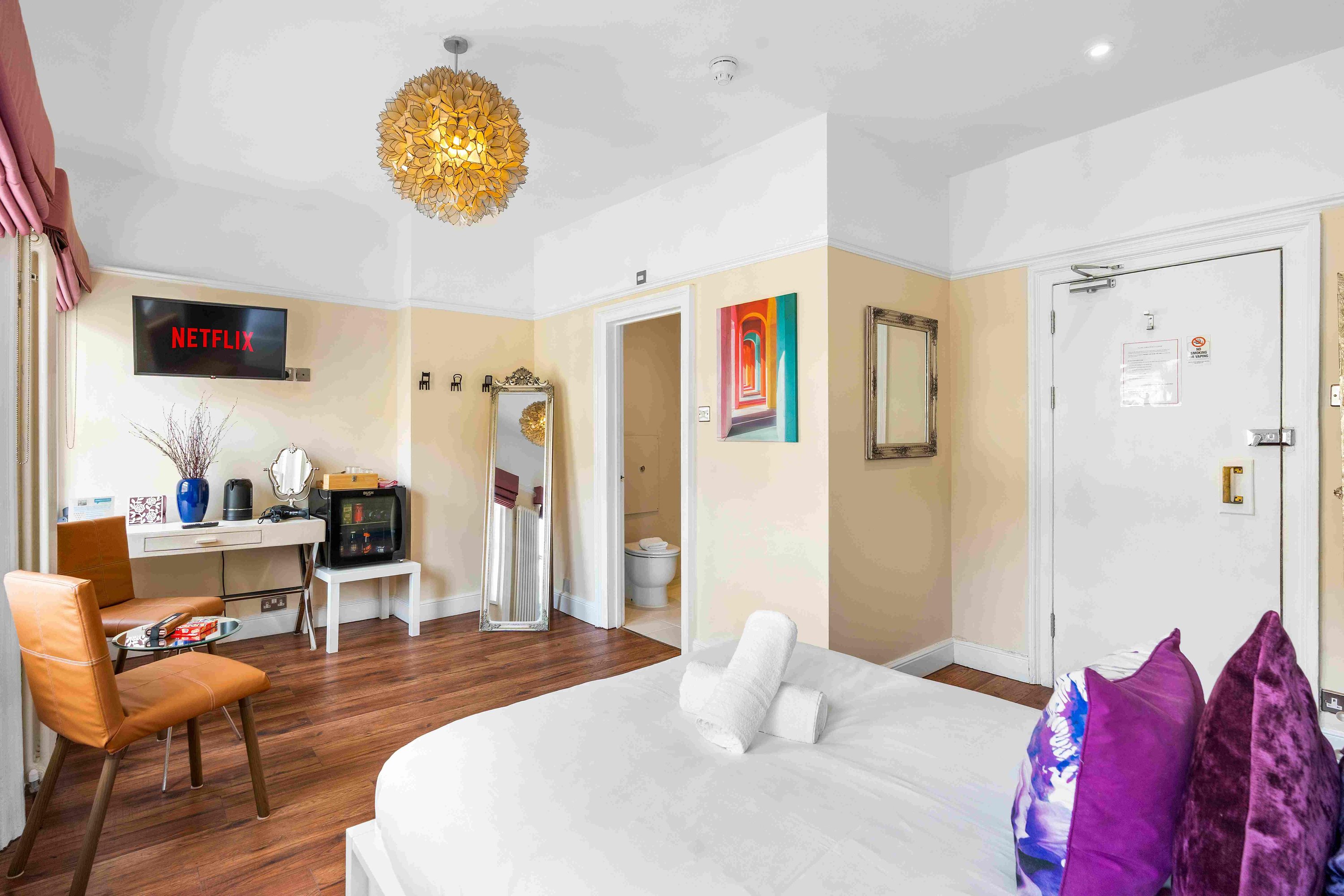 Oriental Rooms | By My Getaways serviced apartment - UK - VivreStays